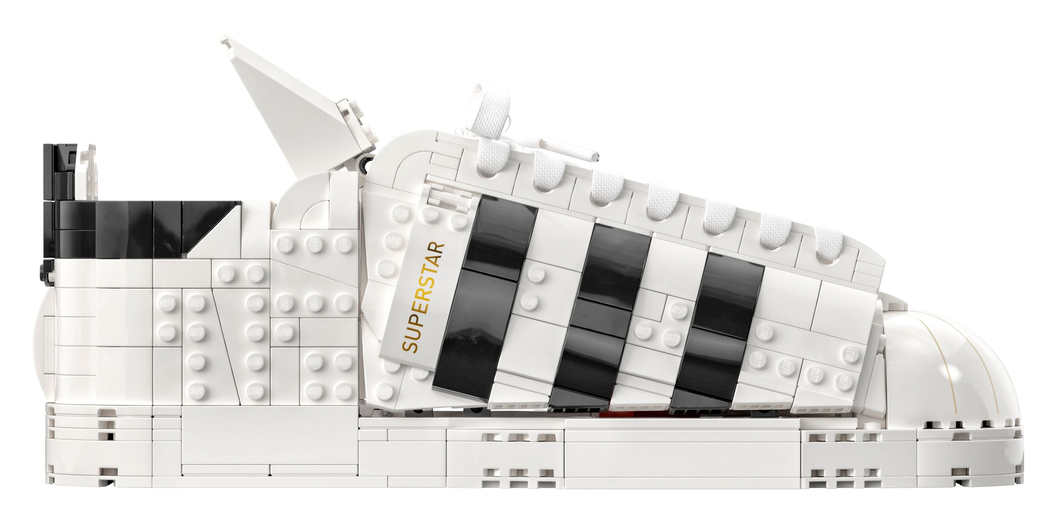 LEGO Advanced Models 10282 adidas Originals Superstar LEGO_10282_alt3.jpg