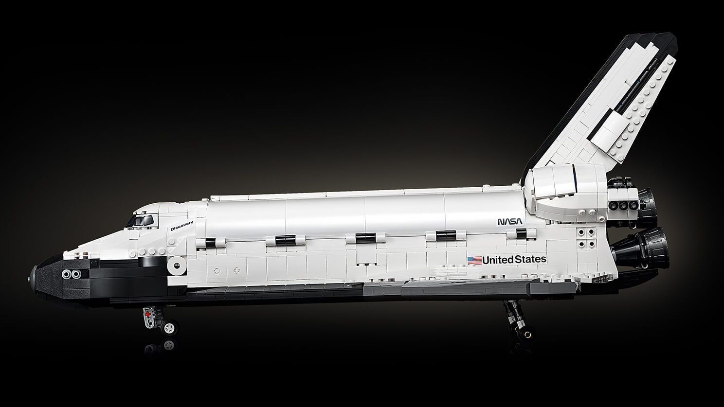 LEGO Advanced Models 10283 NASA-Spaceshuttle „Discovery“ LEGO_10283_WEB_SEC01_1488.jpg
