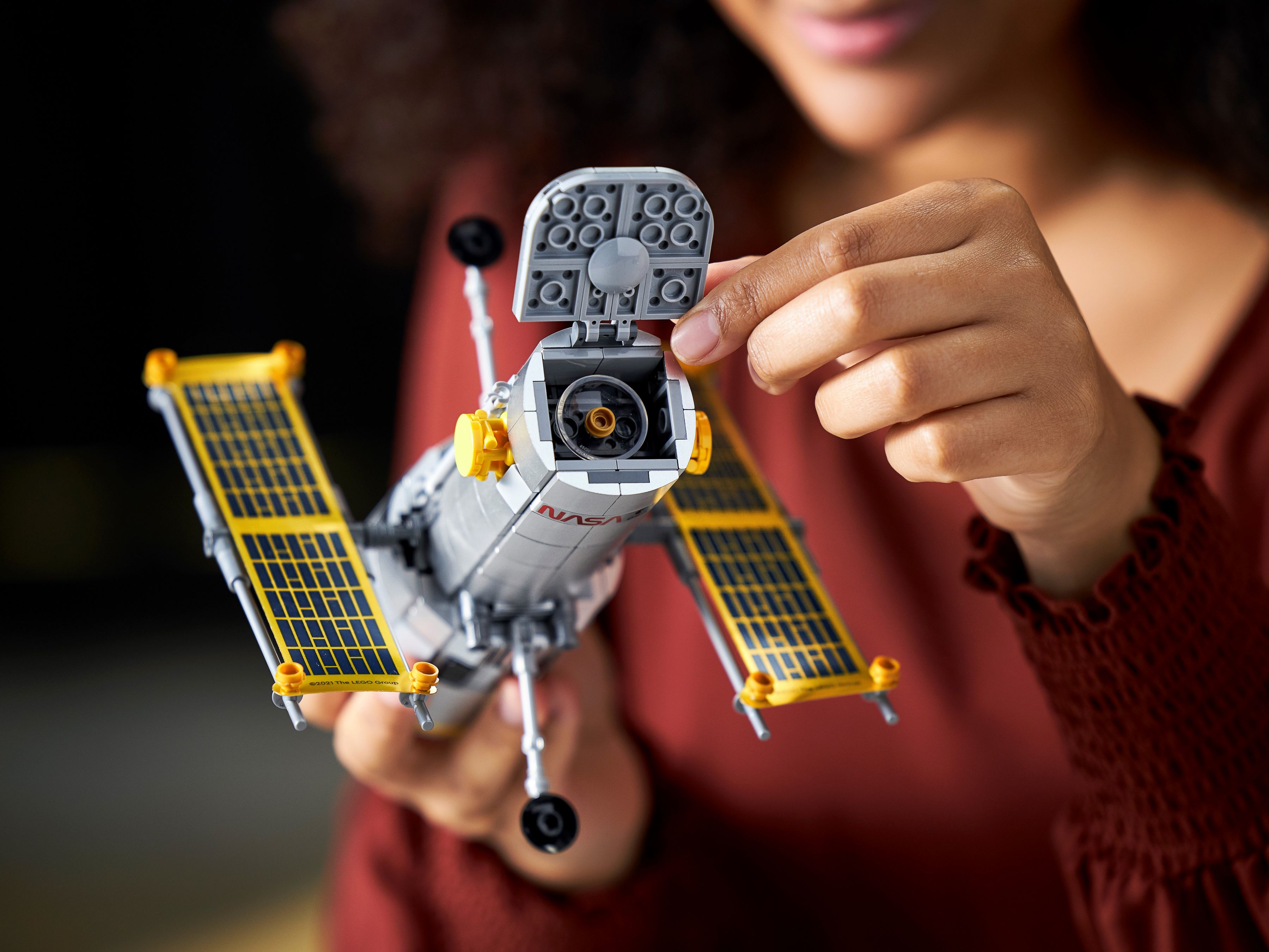 LEGO Advanced Models 10283 NASA-Spaceshuttle „Discovery“ LEGO_10283_alt21.jpg