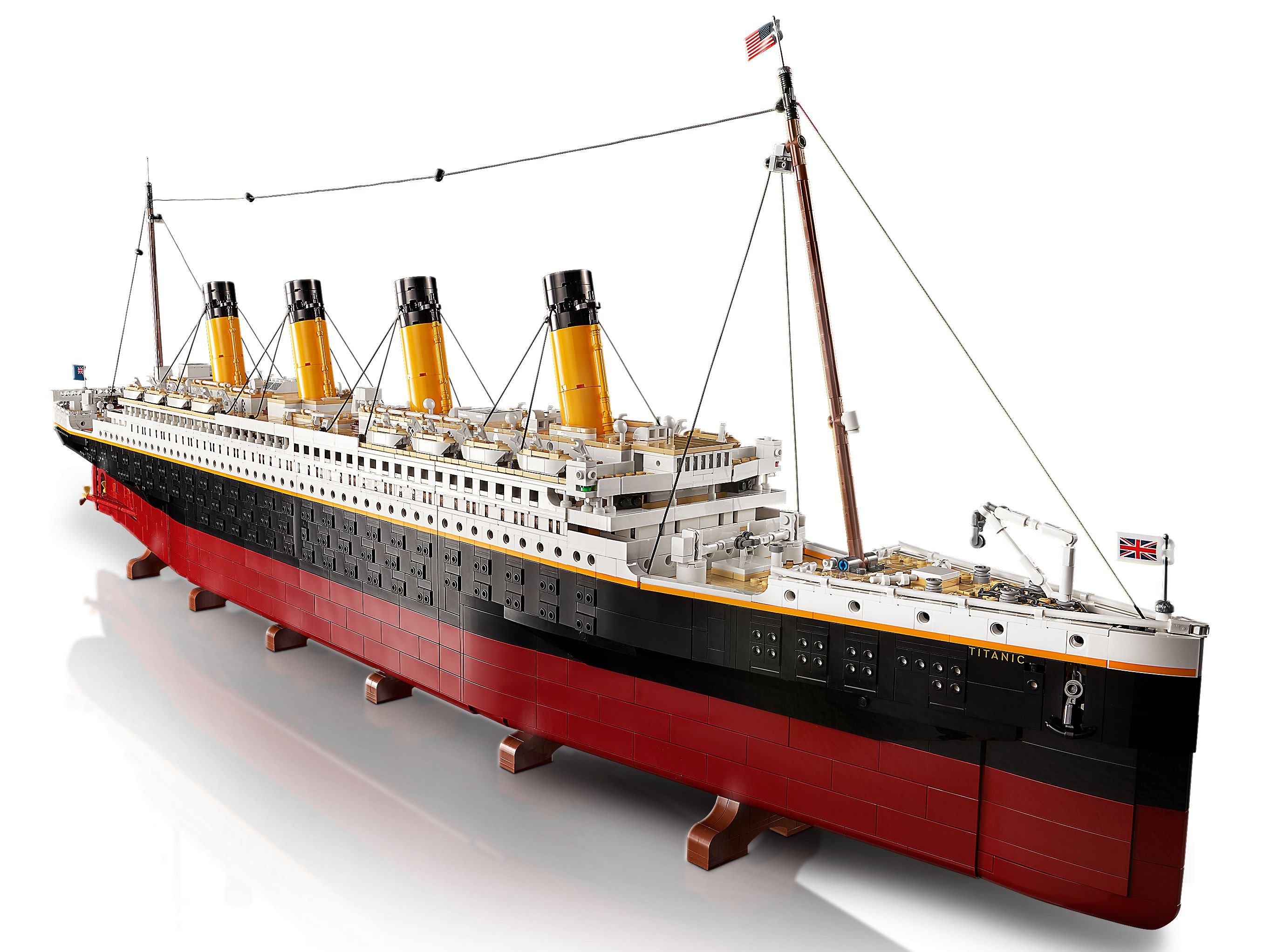 LEGO Advanced Models 10294 LEGO® Titanic LEGO_10294_alt2.jpg