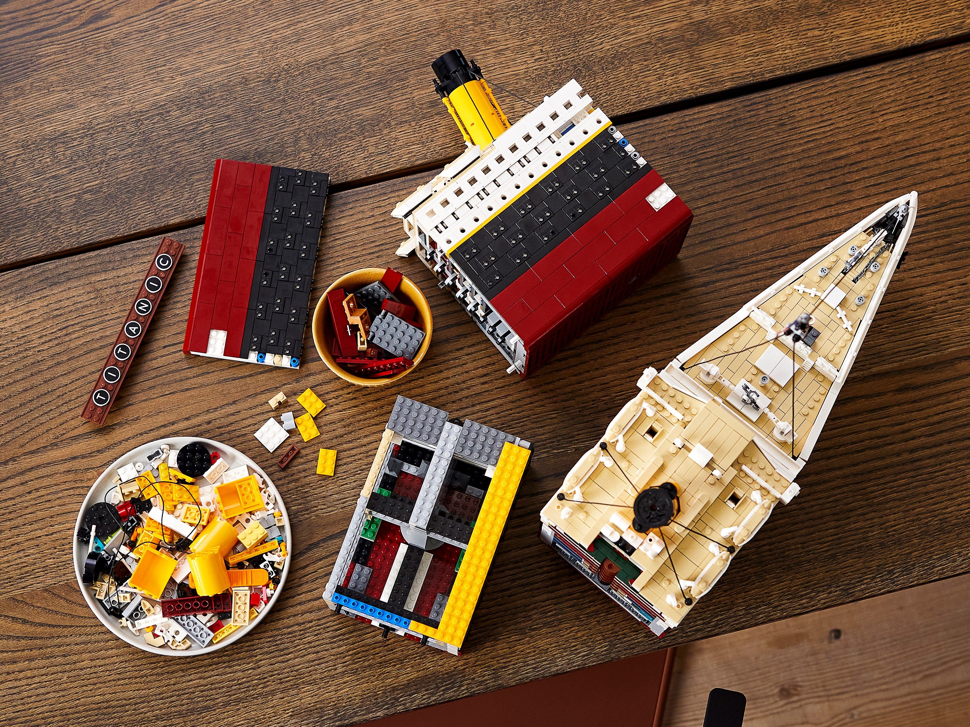 LEGO Advanced Models 10294 LEGO® Titanic LEGO_10294_alt35.jpg