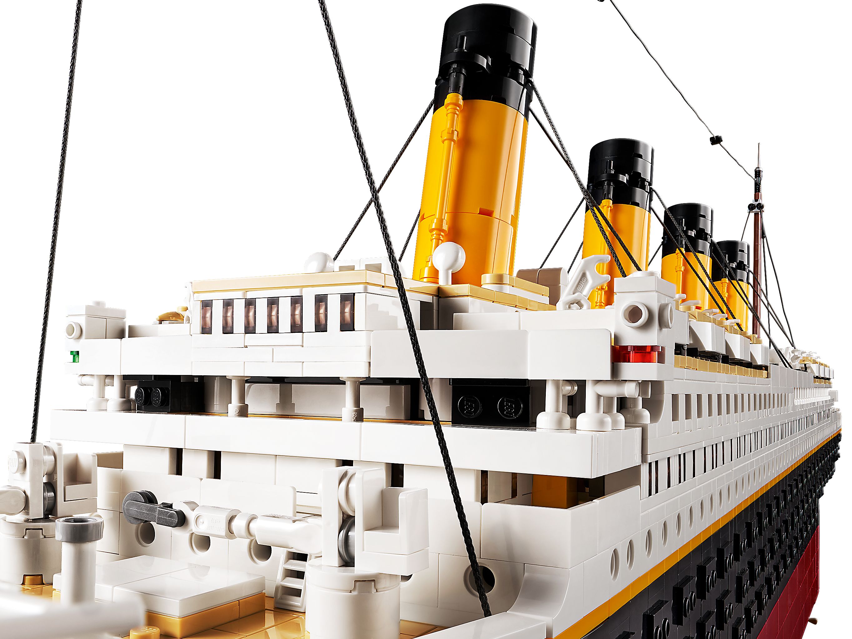 LEGO Advanced Models 10294 LEGO® Titanic LEGO_10294_alt8.jpg