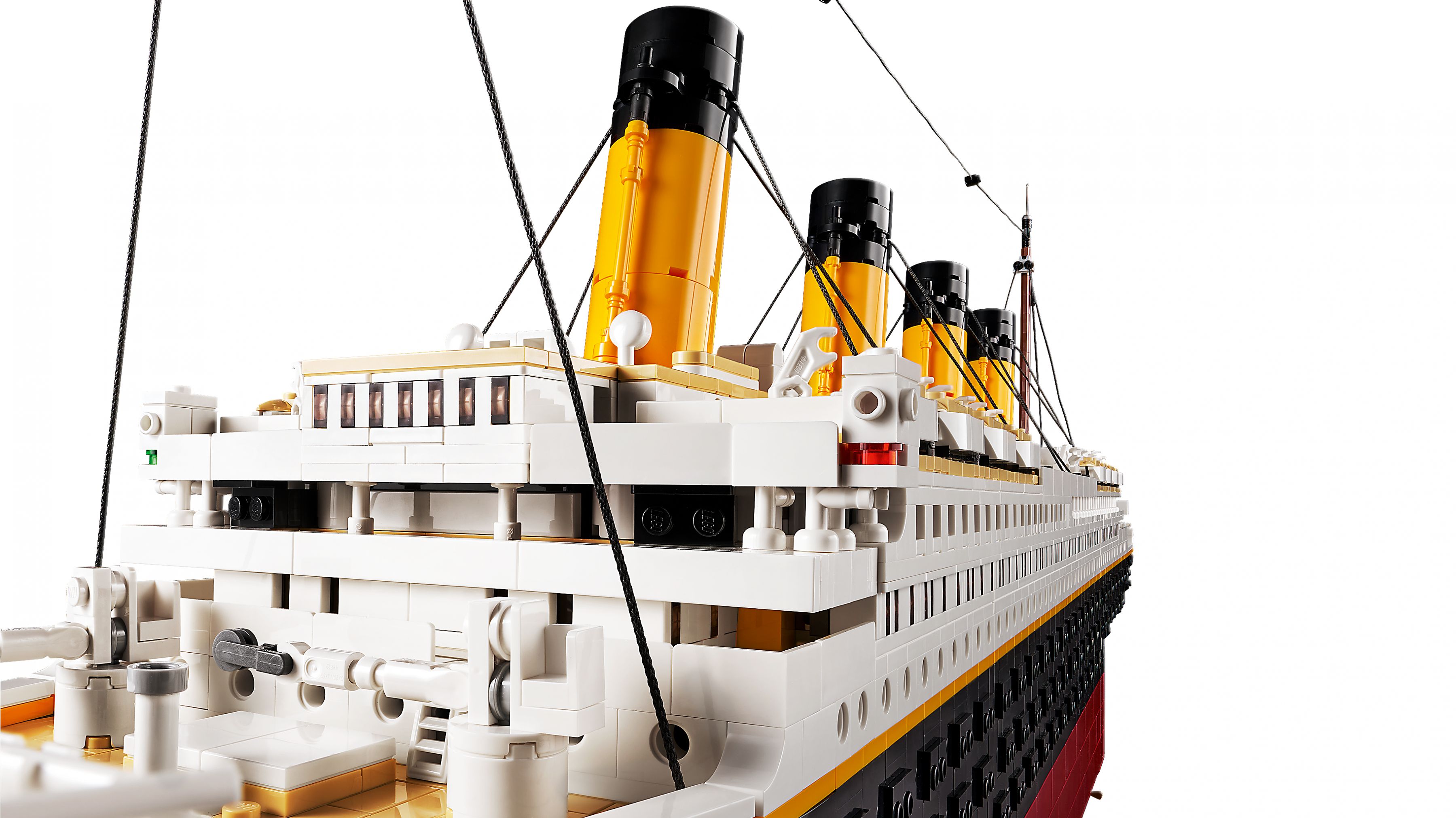 LEGO Advanced Models 10294 LEGO® Titanic LEGO_10294_web_sec06_nobg.jpg
