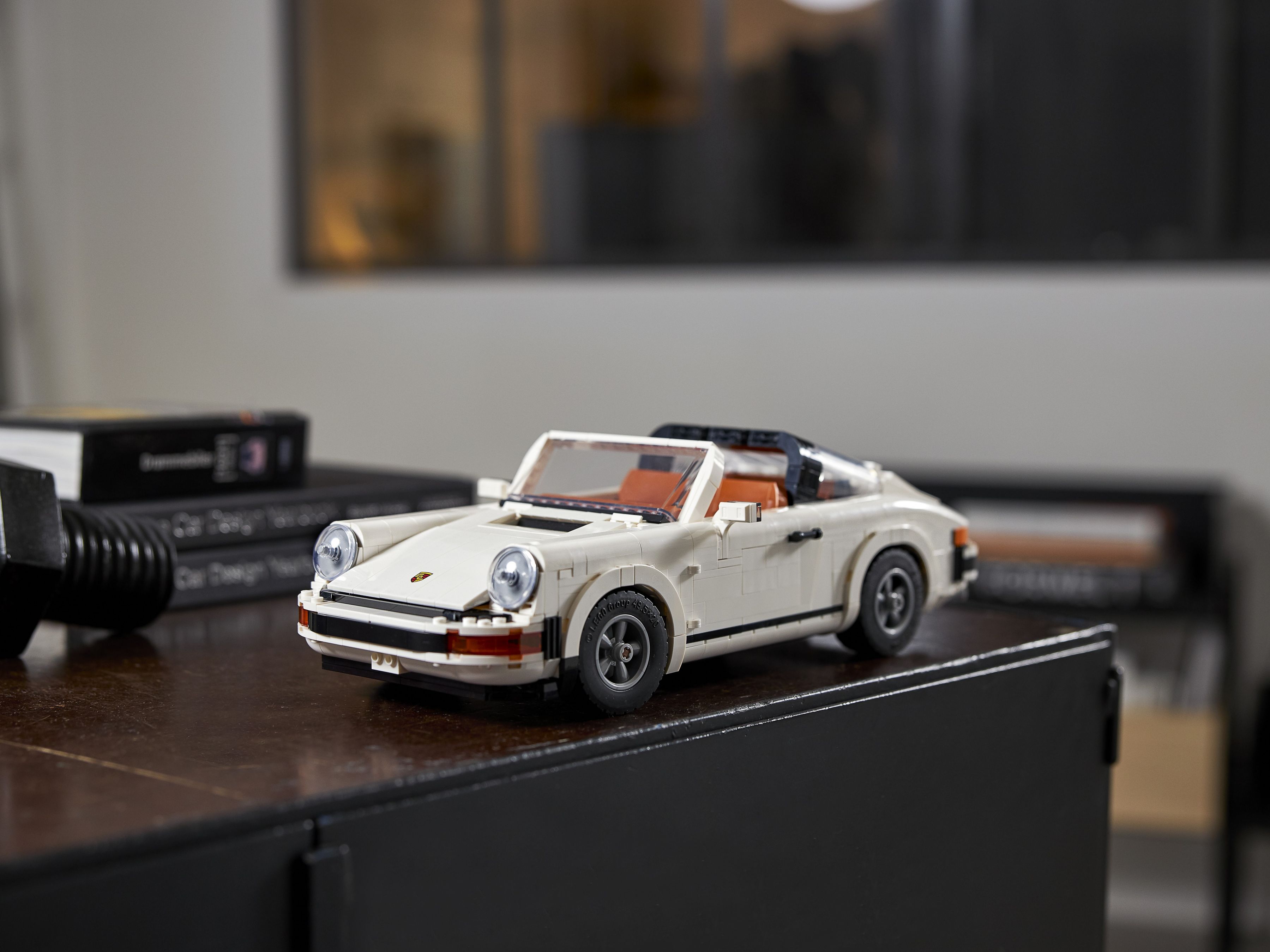 LEGO Advanced Models 10295 Porsche 911 LEGO_10295_alt28.jpg