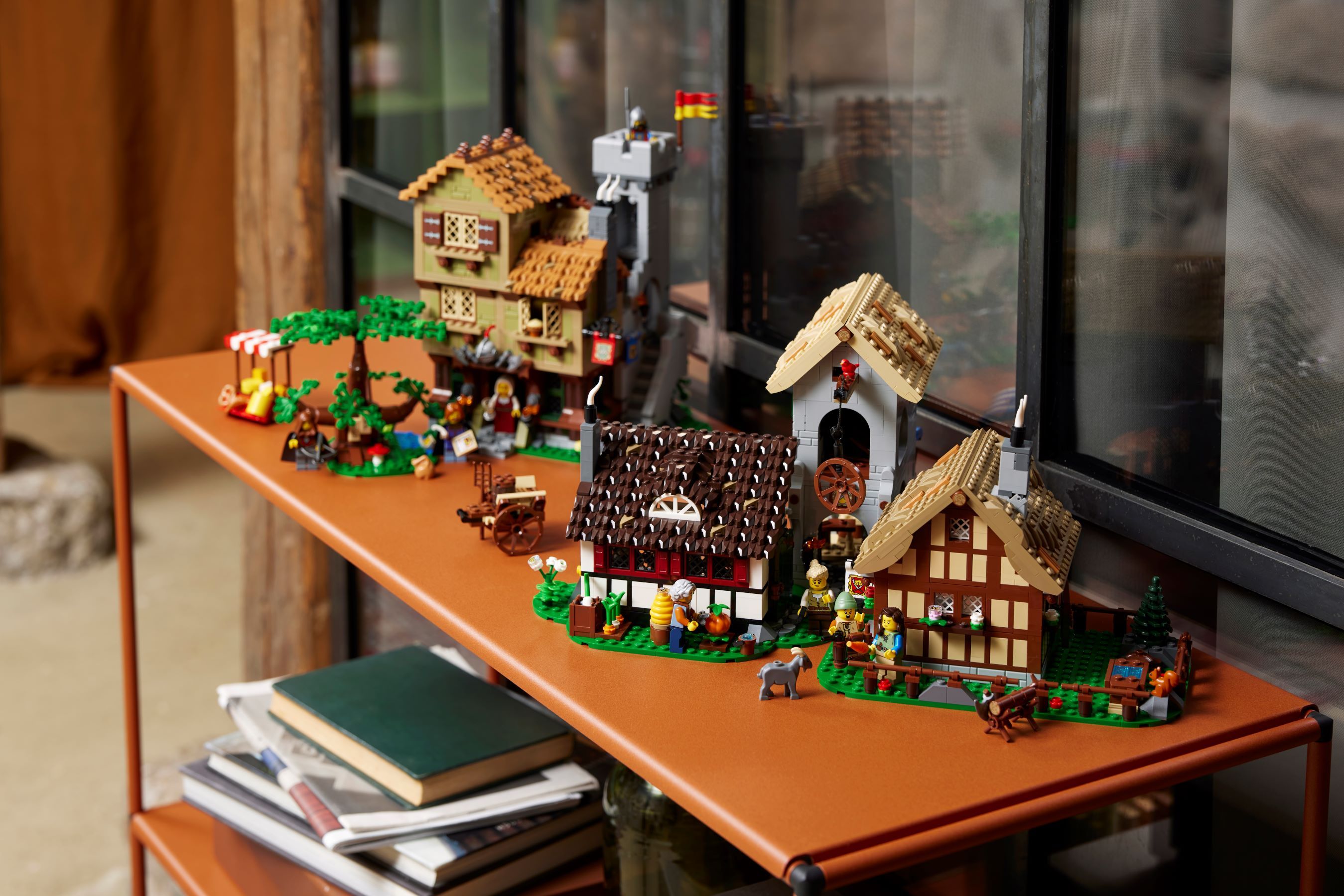 LEGO Advanced Models 10332 Mittelalterlicher Stadtplatz LEGO_10332_alt11.jpg