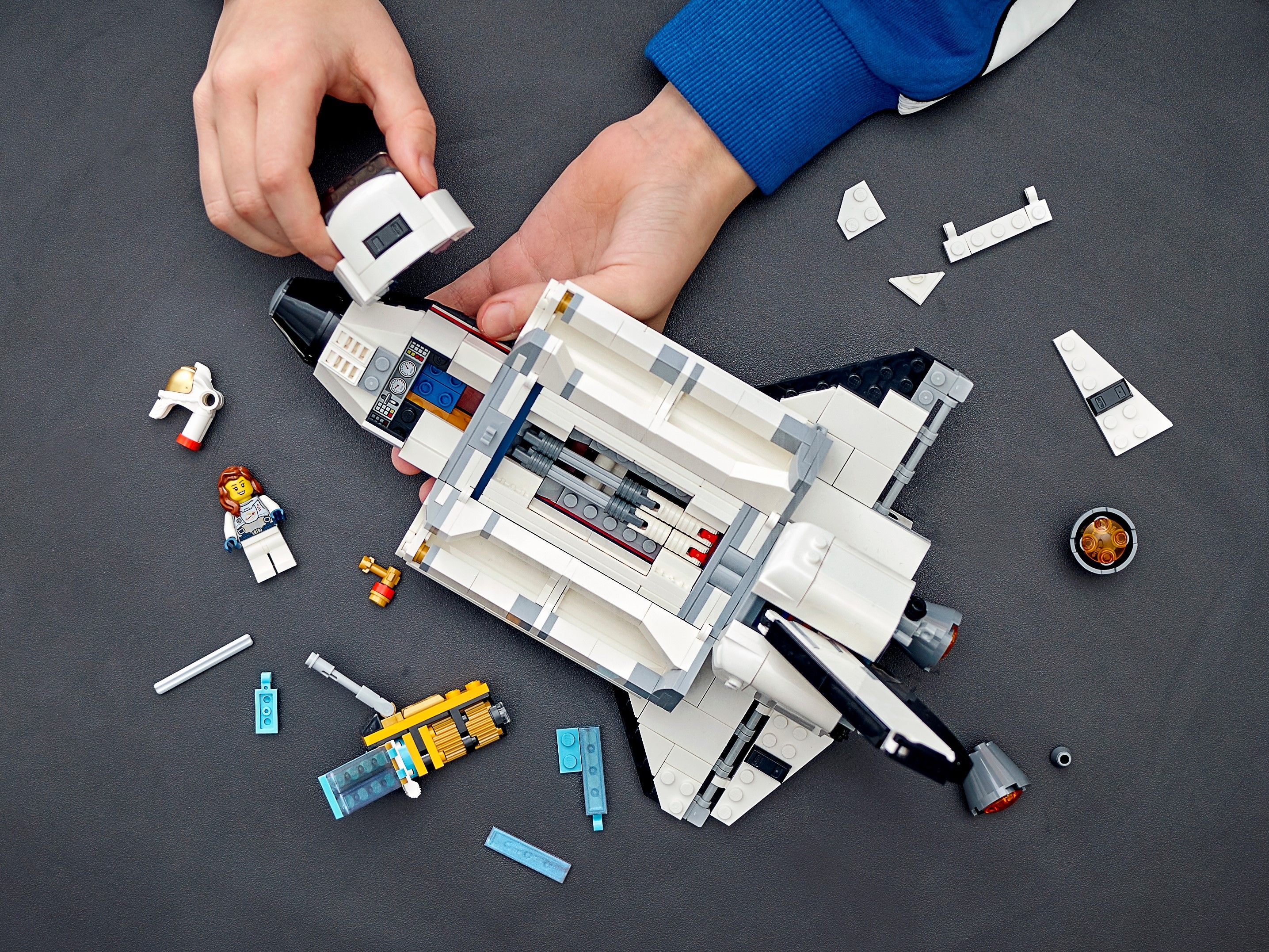 LEGO Creator 31117 Spaceshuttle-Abenteuer LEGO_31117_alt13.jpg