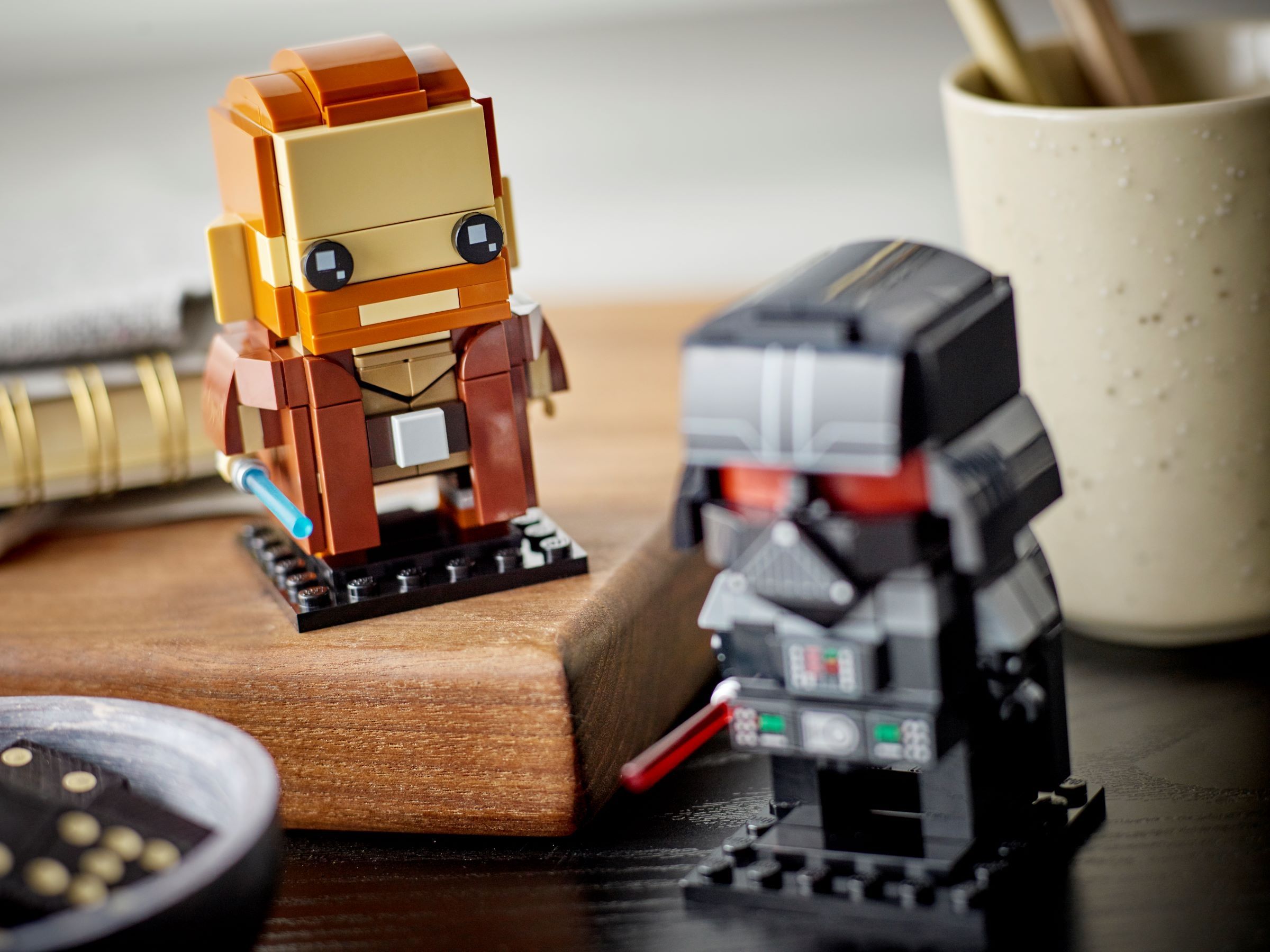 LEGO BrickHeadz 40547 Obi-Wan Kenobi™ & Darth Vader™ LEGO_40547_alt8.jpg