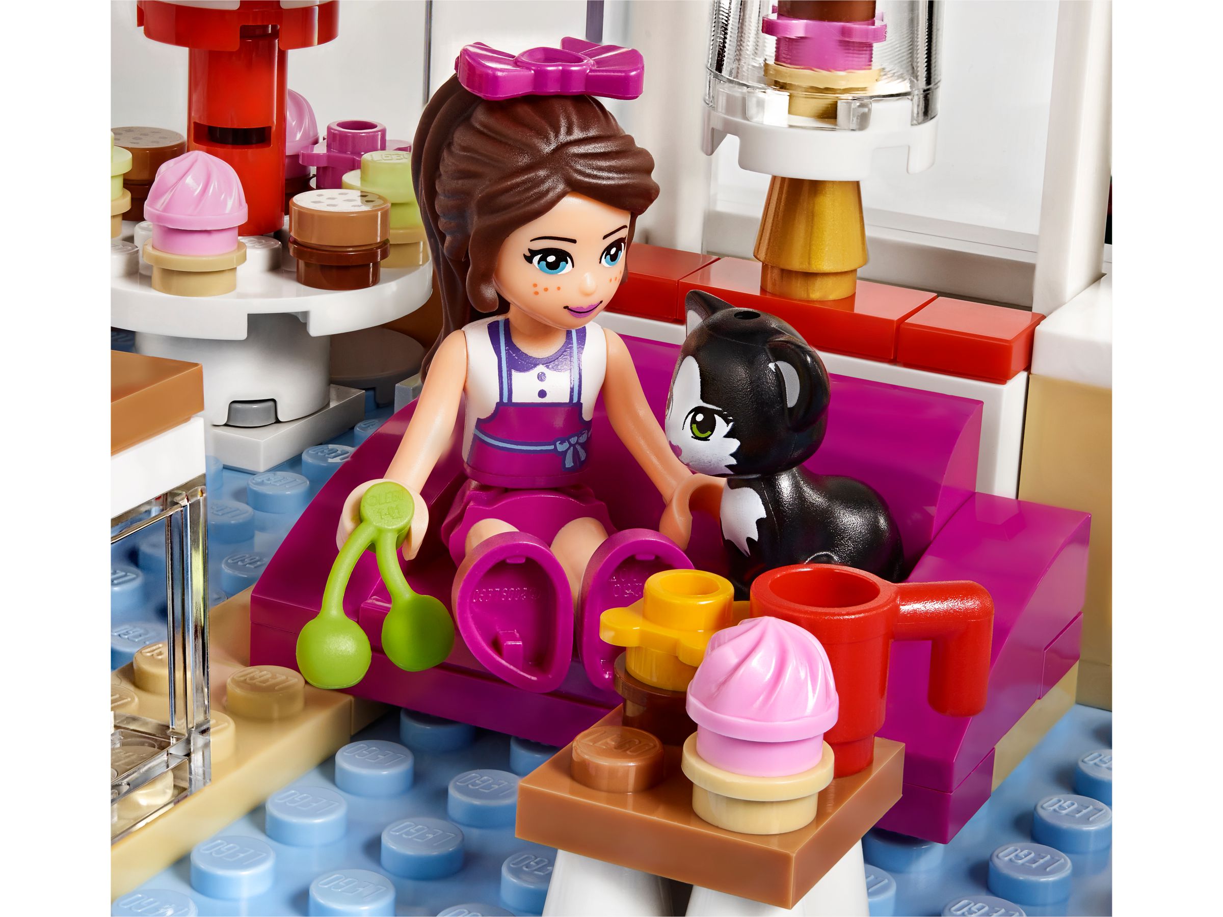 LEGO Friends 41119 Heartlake Cupcake-Café LEGO_41119_alt8.jpg