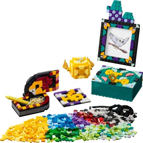 LEGO Dots 41811 Hogwarts™ Schreibtisch-Set LEGO_41811_pri.jpg