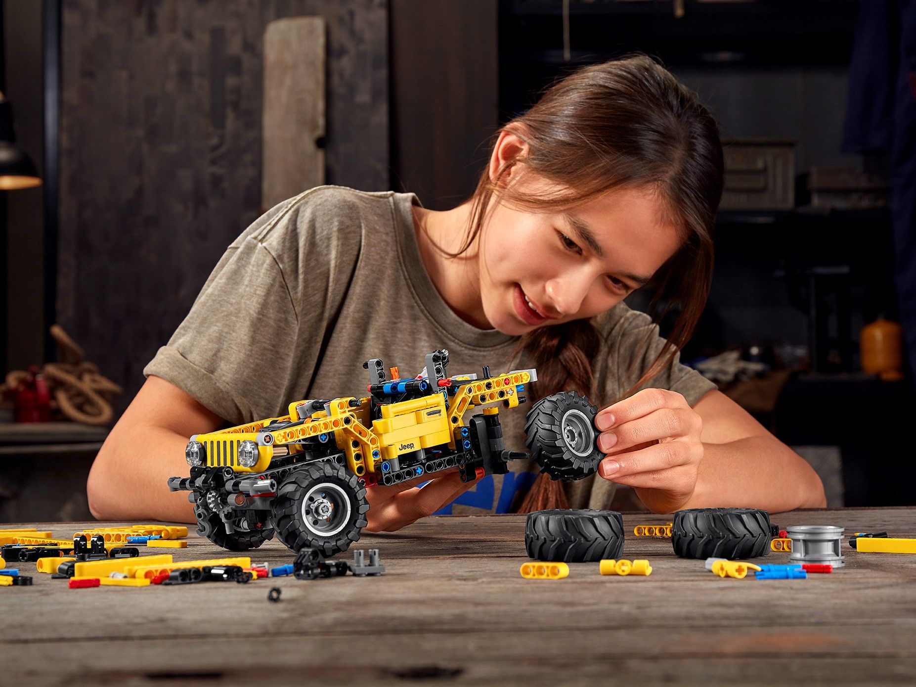 LEGO Technic 42122 Jeep® Wrangler LEGO_42122_alt10.jpg