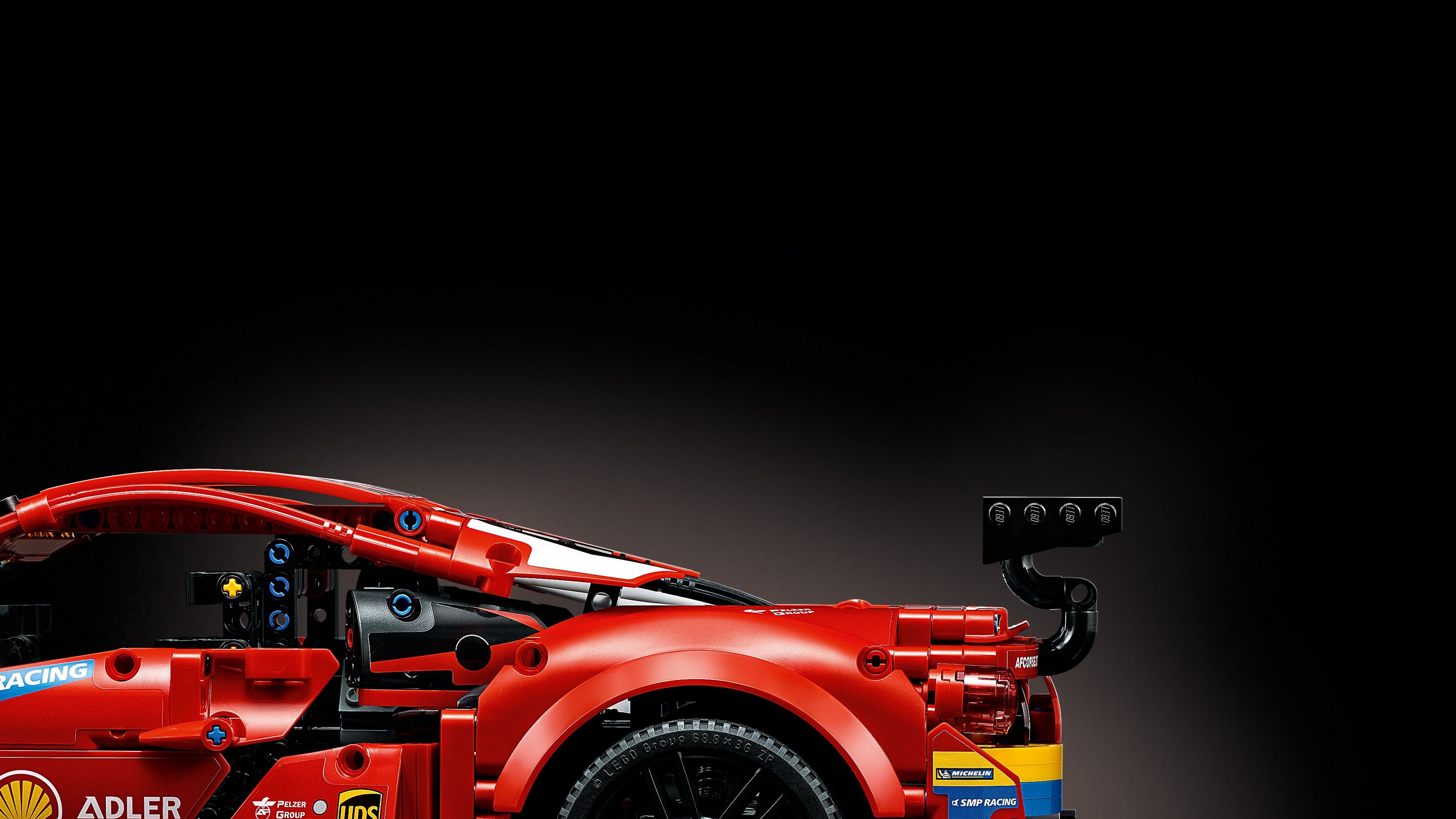 LEGO Technic 42125 Ferrari 488 GTE “AF Corse #51” LEGO_42125_web_sec01.jpg