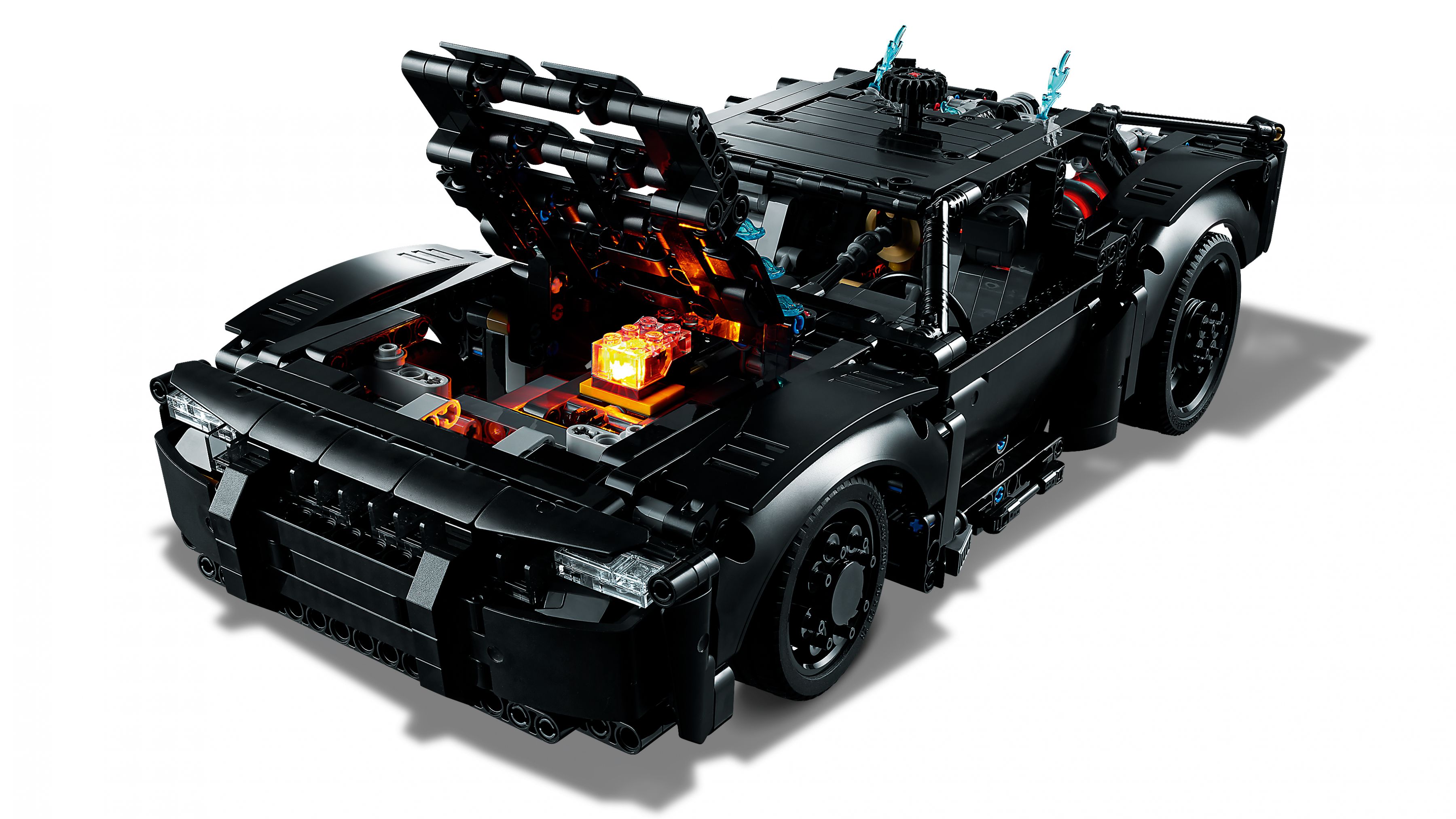 LEGO Technic 42127 BATMANS BATMOBIL™ LEGO_42127_web_sec04_nobg.jpg