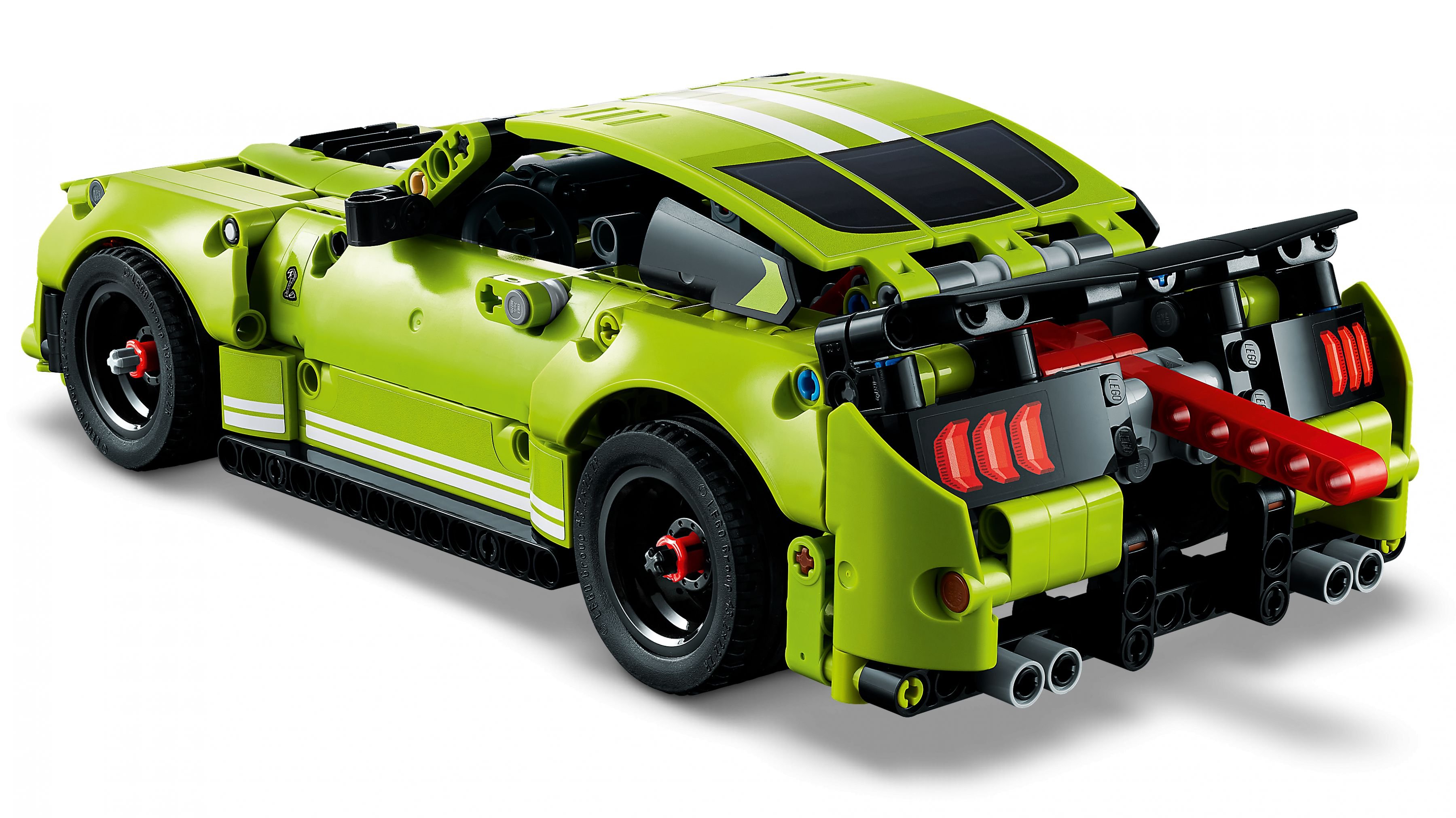 LEGO Technic 42138 Mustang Shelby Cobra LEGO_42138_WEB_SEC04_NOBG.jpg