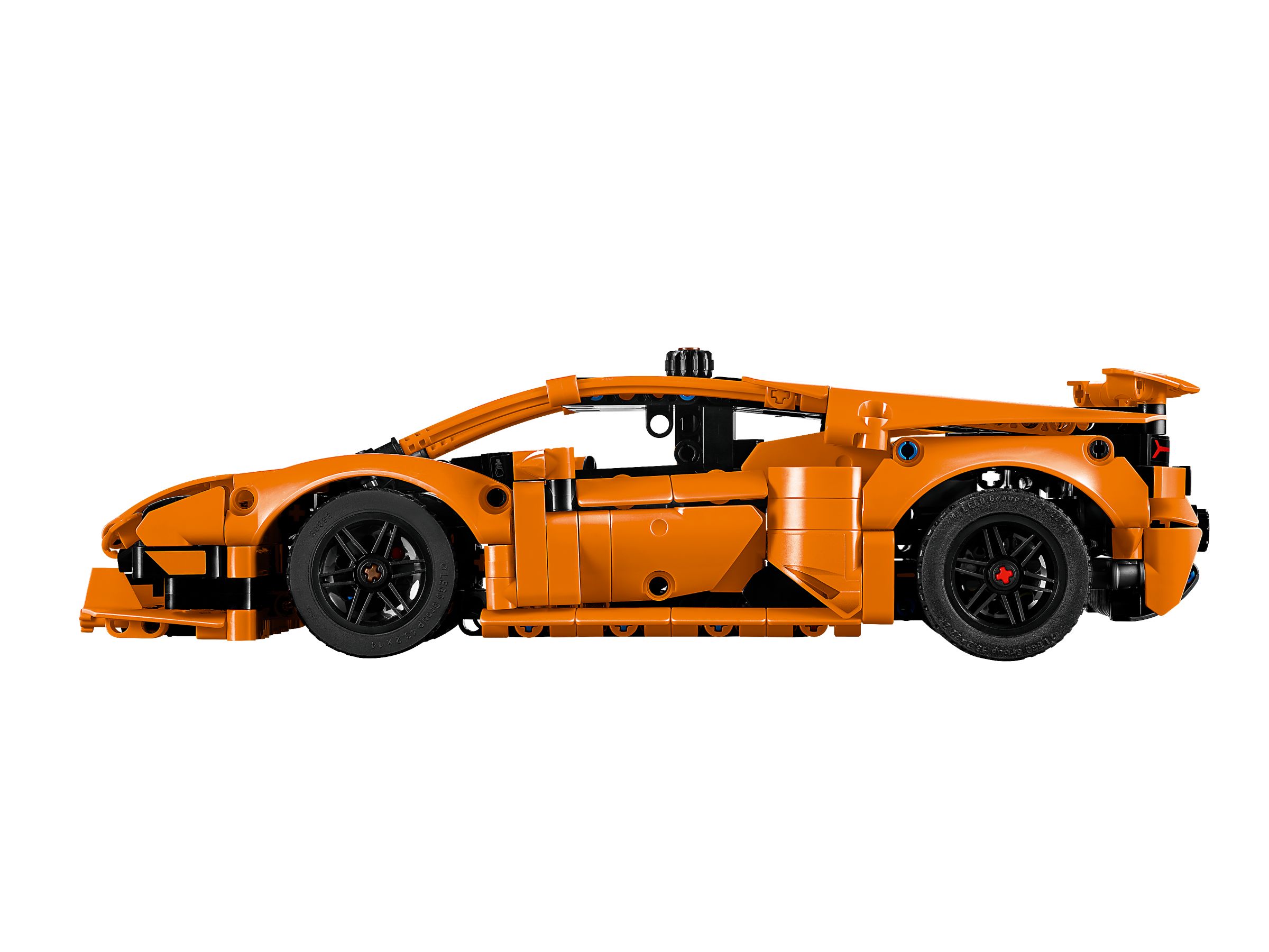 LEGO Technic 42196 Lamborghini Huracán Tecnica Orange LEGO_42196_alt2.jpg