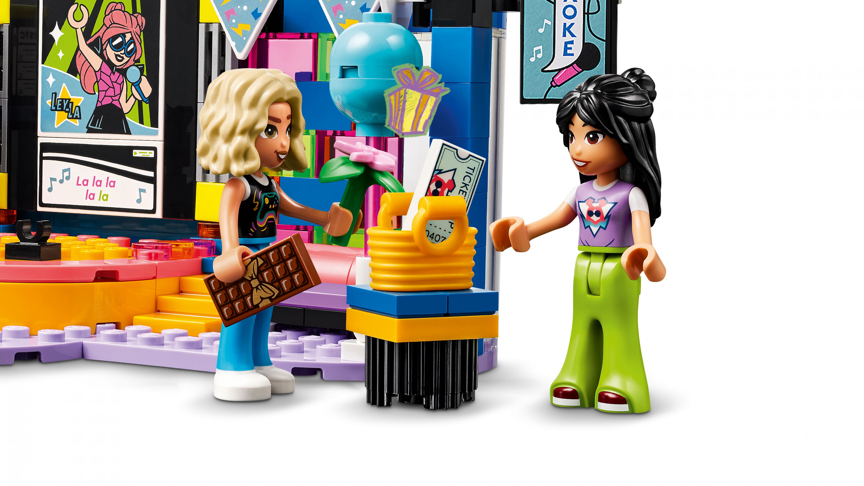 LEGO Friends 42610 Karaoke-Party LEGO_42610_web_sec09_nobg.jpg