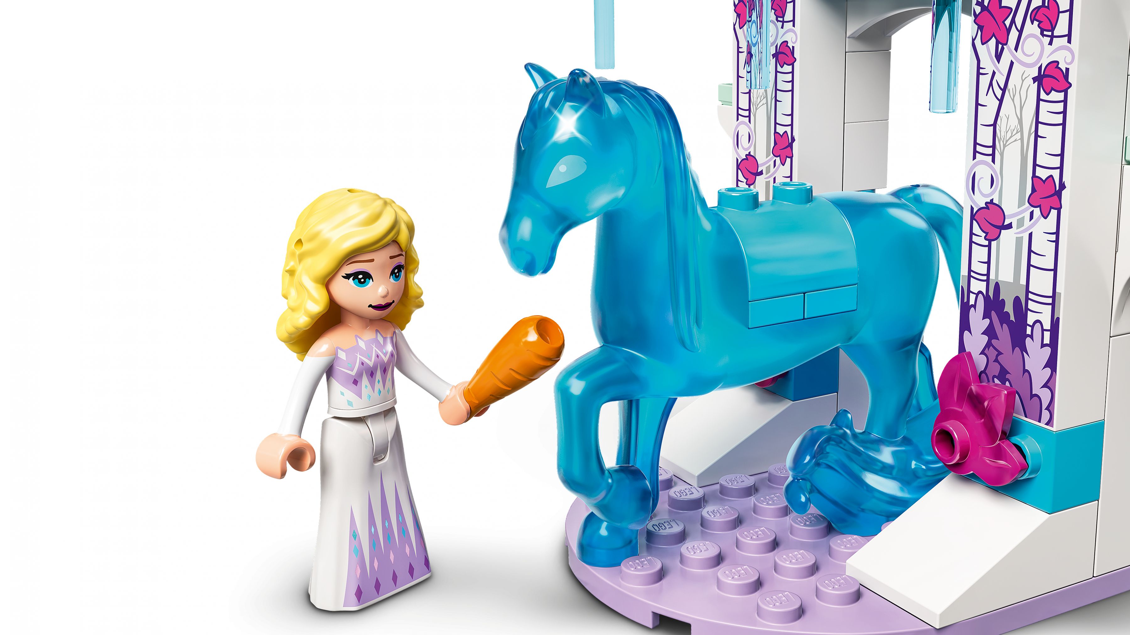 LEGO Disney 43209 Elsa und Nokks Eisstall LEGO_43209_WEB_SEC02_NOBG.jpg