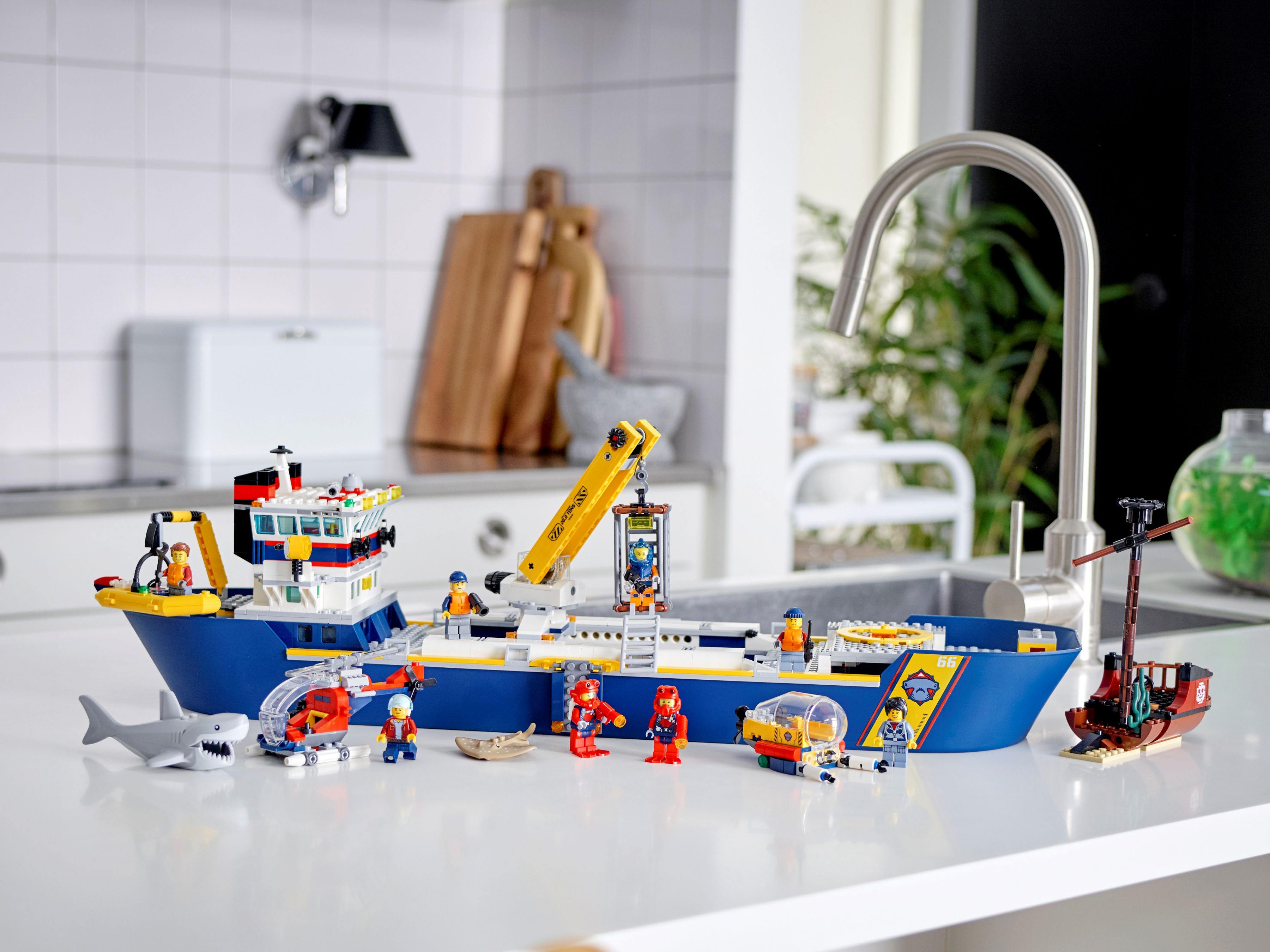 LEGO City 60266 Meeresforschungsschiff LEGO_60266_alt9.jpg