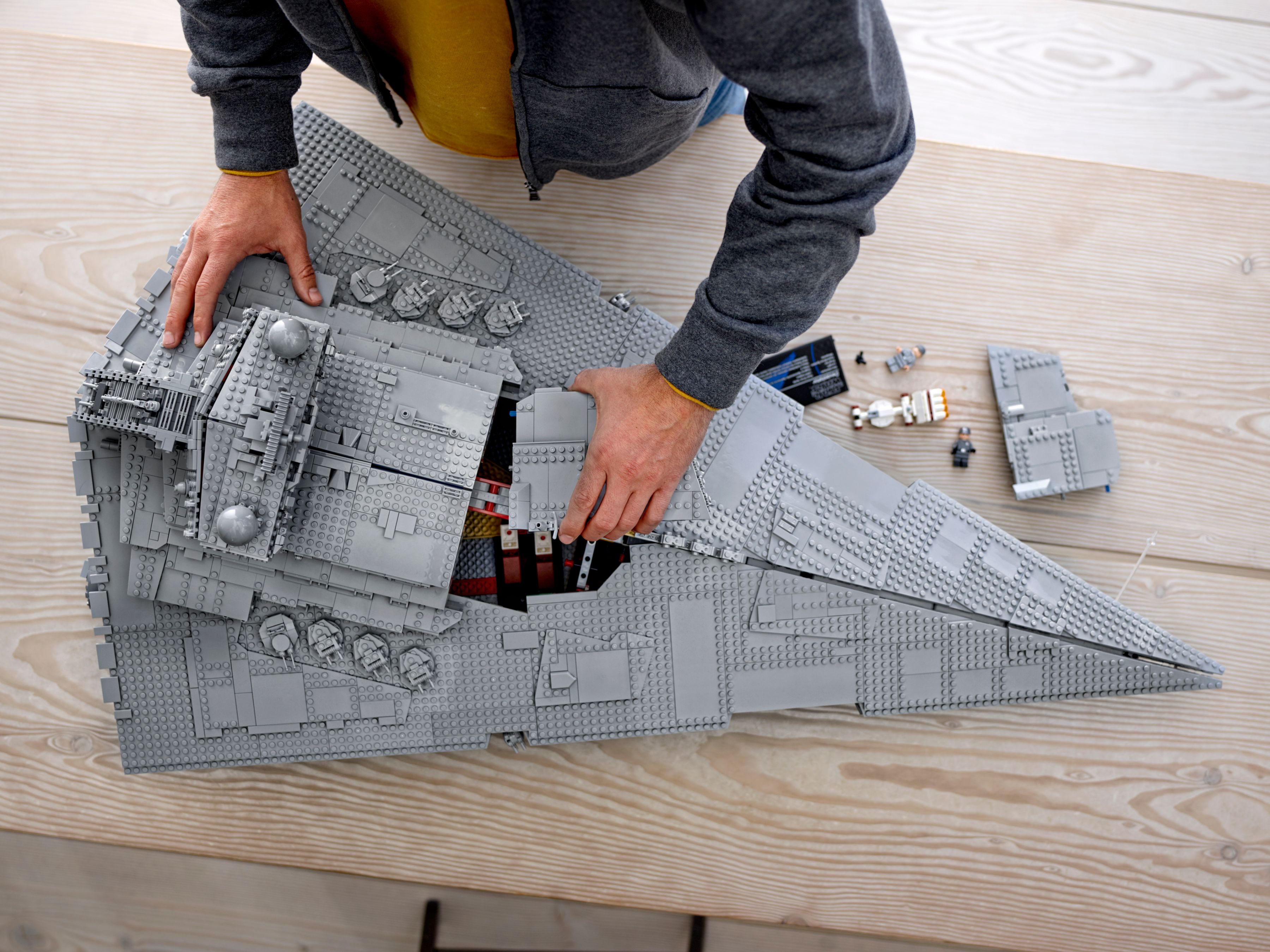 LEGO Star Wars 75252 UCS Imperialer Sternzerstörer™ LEGO_75252_alt18.jpg