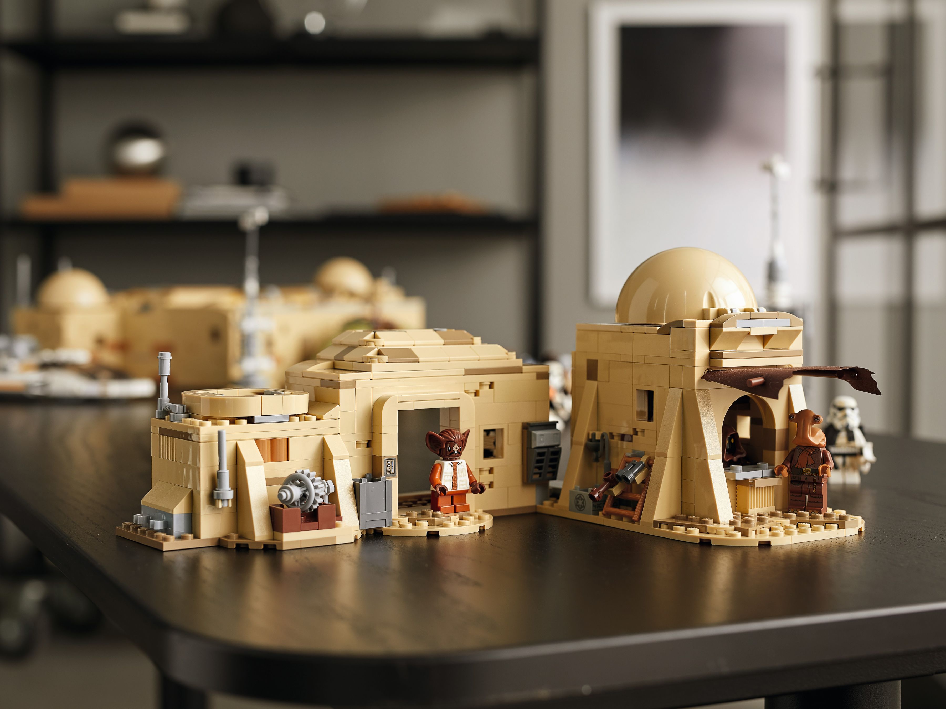 LEGO Star Wars 75290 Mos Eisley Cantina™ LEGO_75290_alt13.jpg