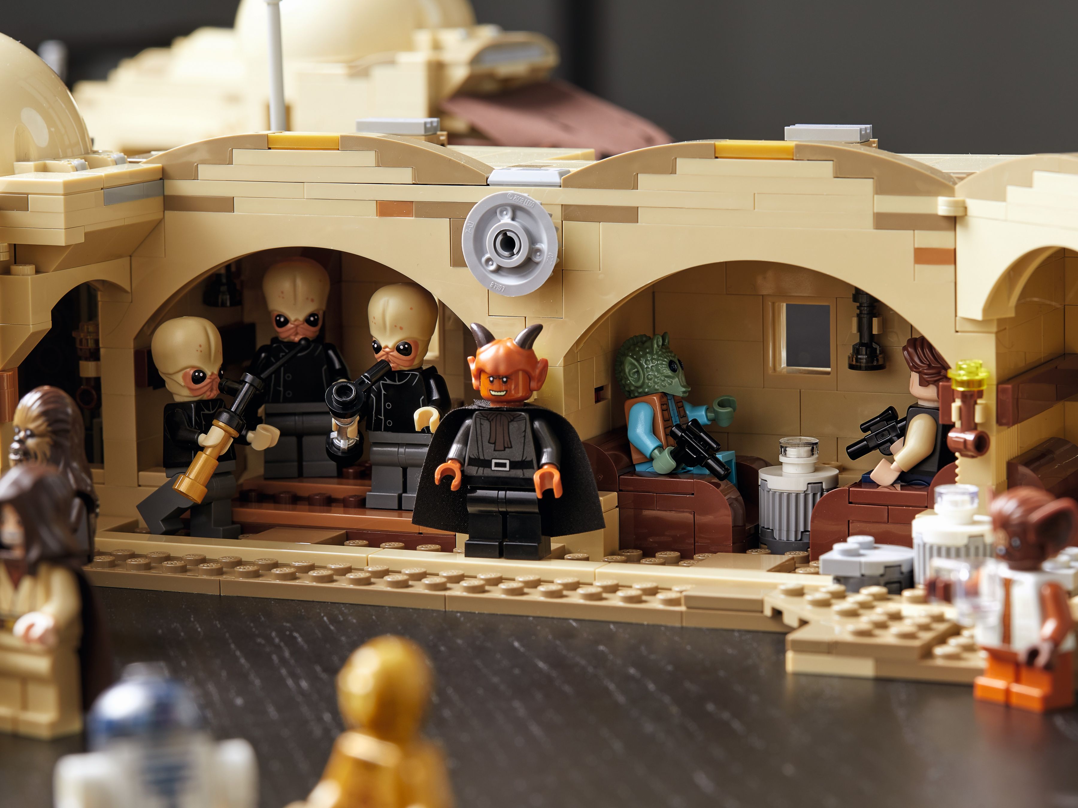 LEGO Star Wars 75290 Mos Eisley Cantina™ LEGO_75290_alt15.jpg