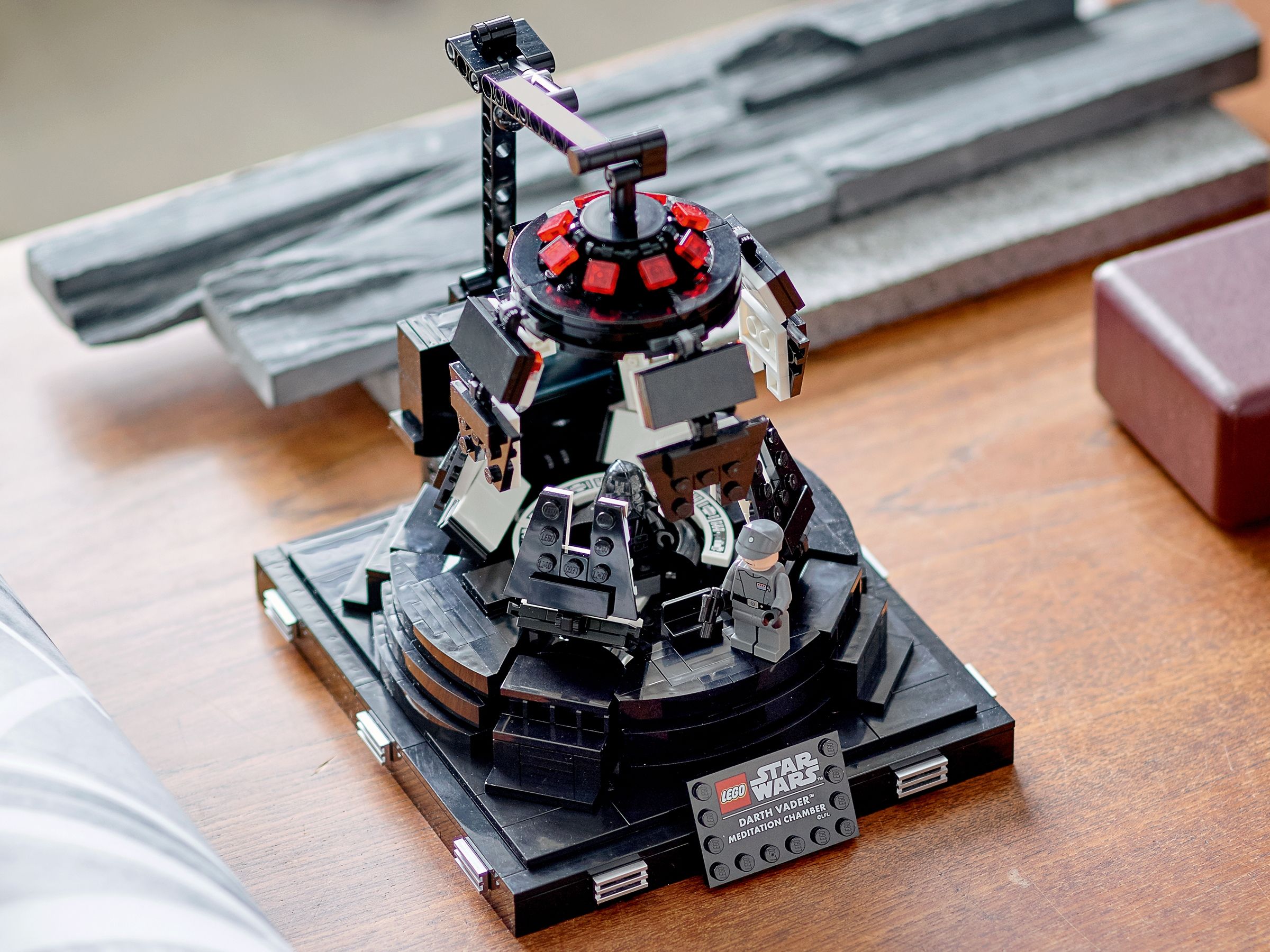 LEGO Star Wars 75296 Darth Vader™ Meditationskammer LEGO_75296_alt9.jpg