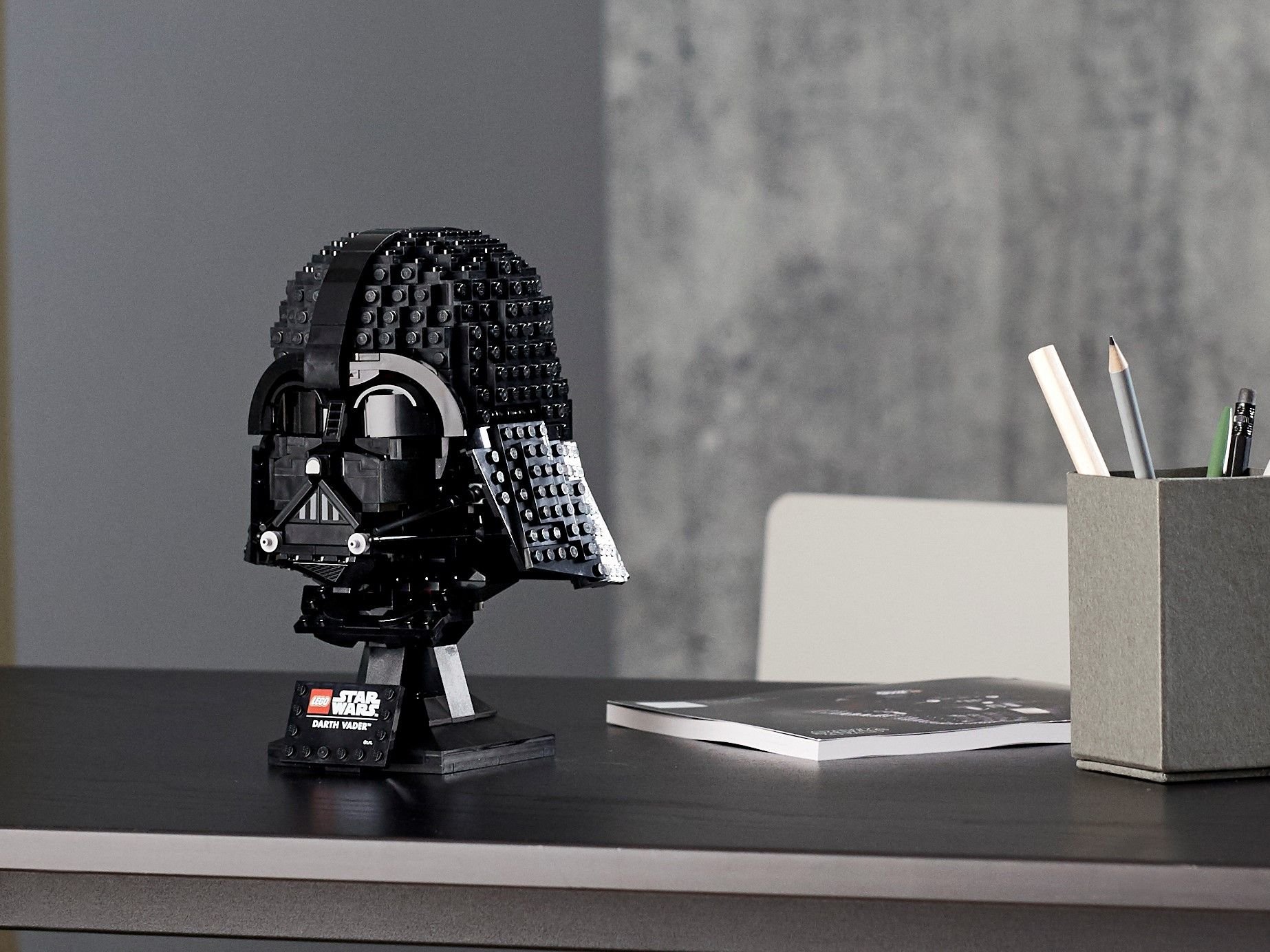 LEGO Star Wars 75304 Darth Vader™ Helm LEGO_75304_alt7.jpg