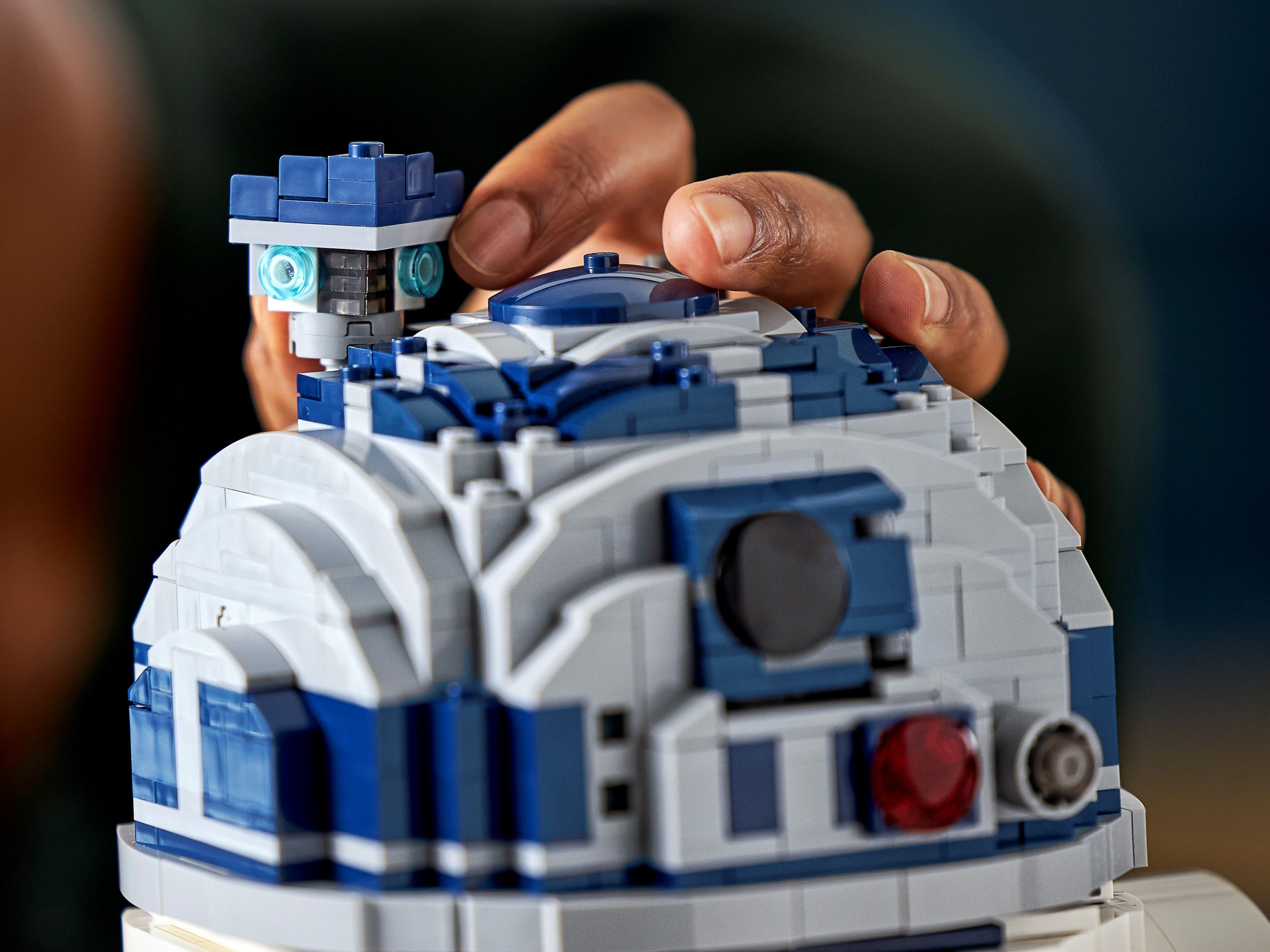 LEGO Star Wars 75308 R2-D2™ LEGO_75308_alt19.jpg