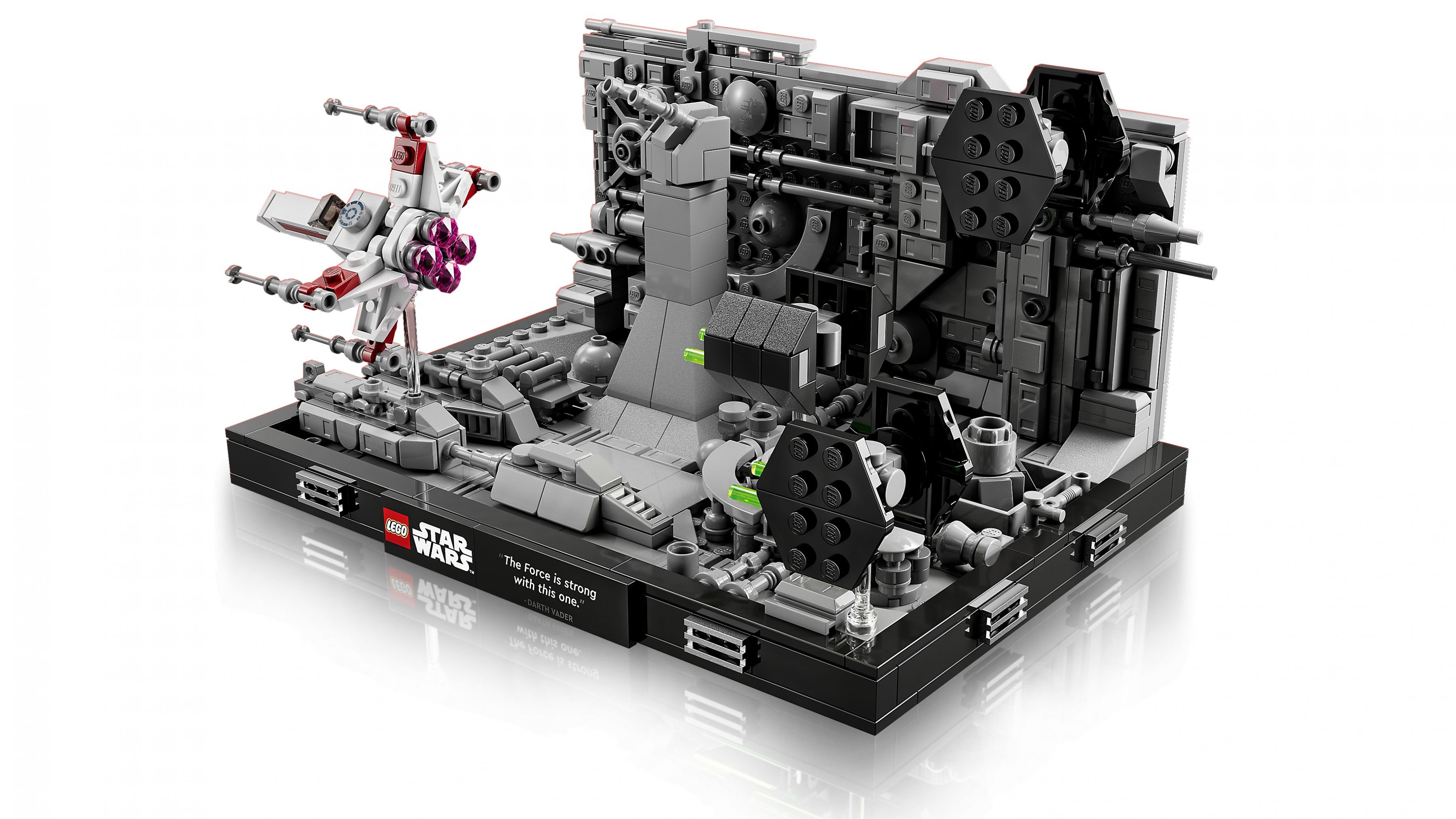 LEGO Star Wars 75329 Death Star™ Trench Run Diorama LEGO_75329_WEB_SEC01_NOBG.jpg