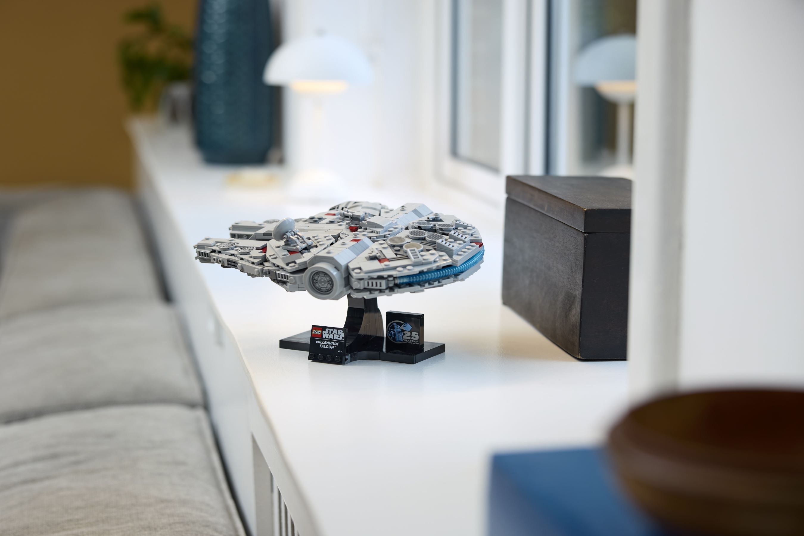 LEGO Star Wars 75375 Millennium Falcon™ LEGO_75375_alt7.jpg