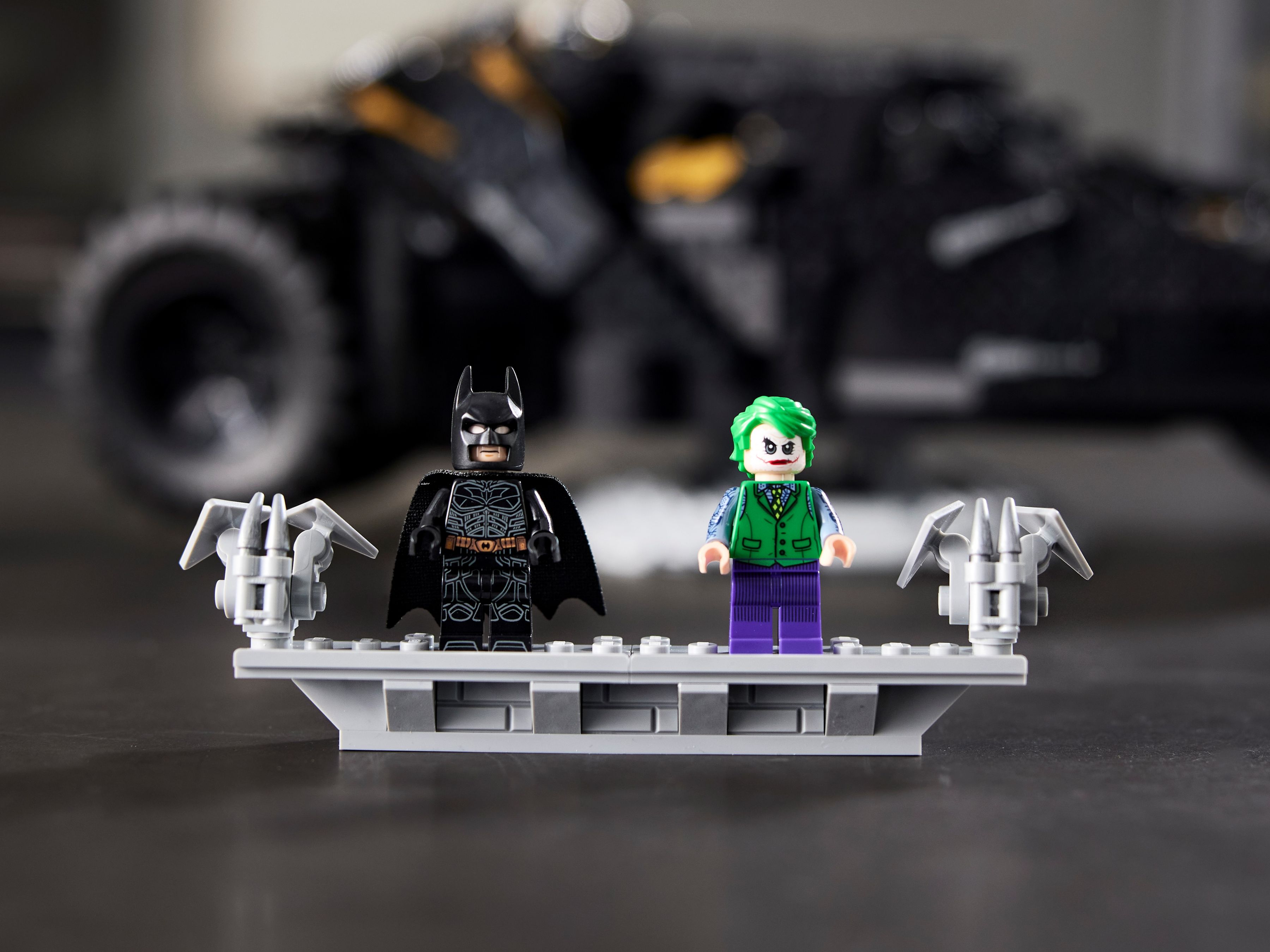 LEGO Super Heroes 76240 LEGO® DC Batman™ – Batmobile™ Tumbler LEGO_76240_alt18.jpg