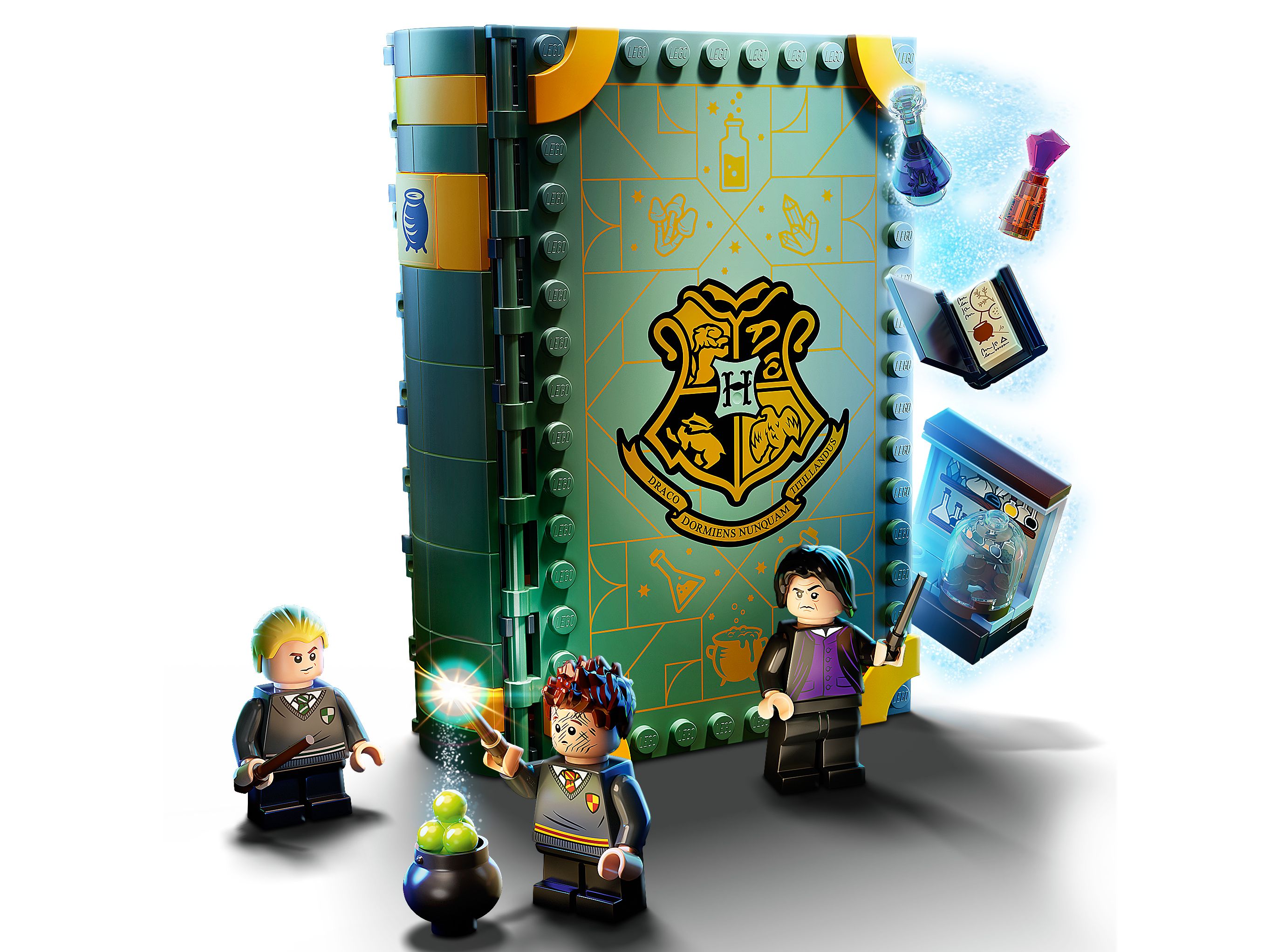 LEGO Harry Potter 76383 Hogwarts™ Moment: Zaubertrankunterricht LEGO_76383_alt3.jpg