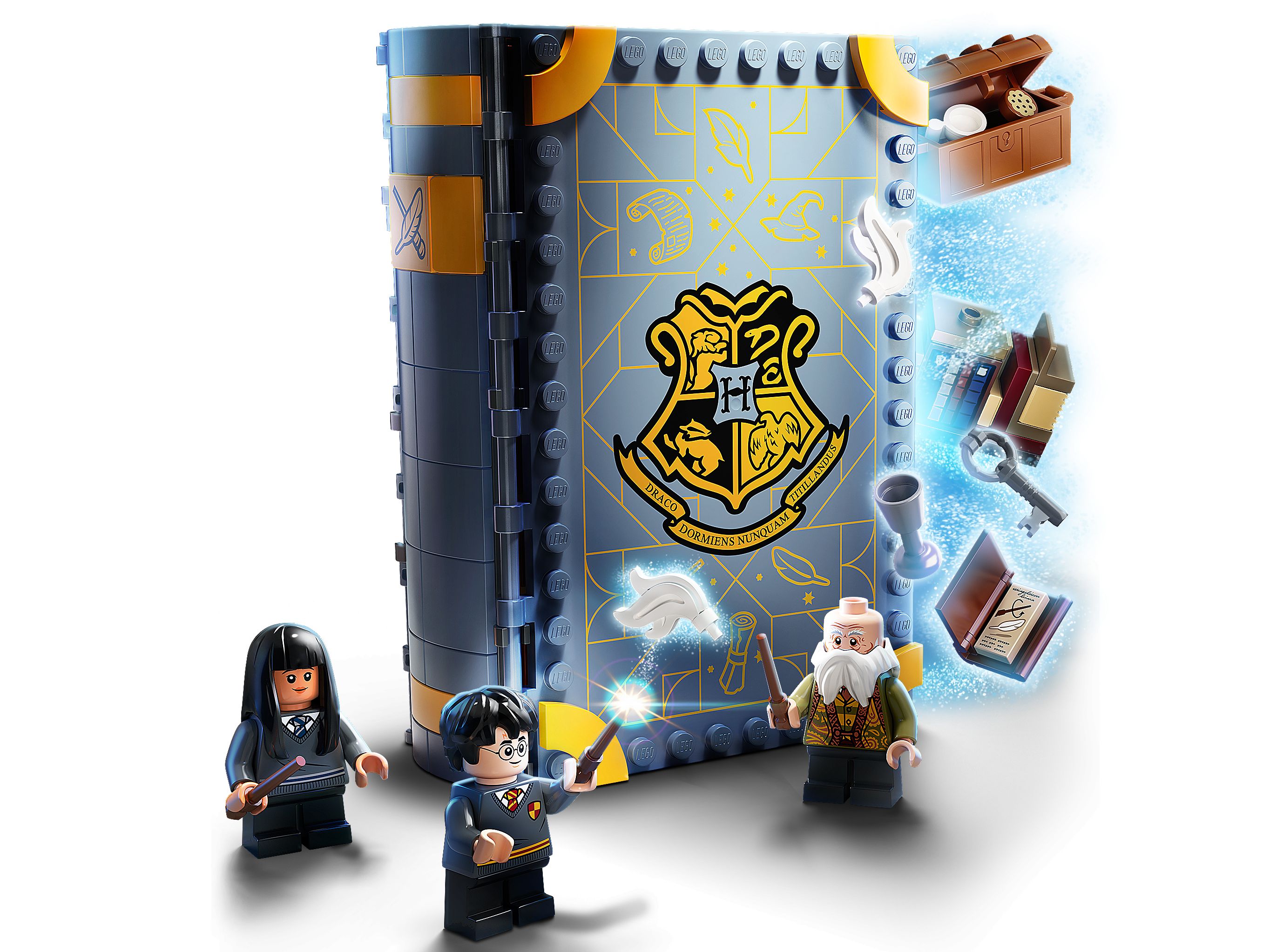 LEGO Harry Potter 76385 Hogwarts™ Moment: Zauberkunstunterricht LEGO_76385_alt3.jpg