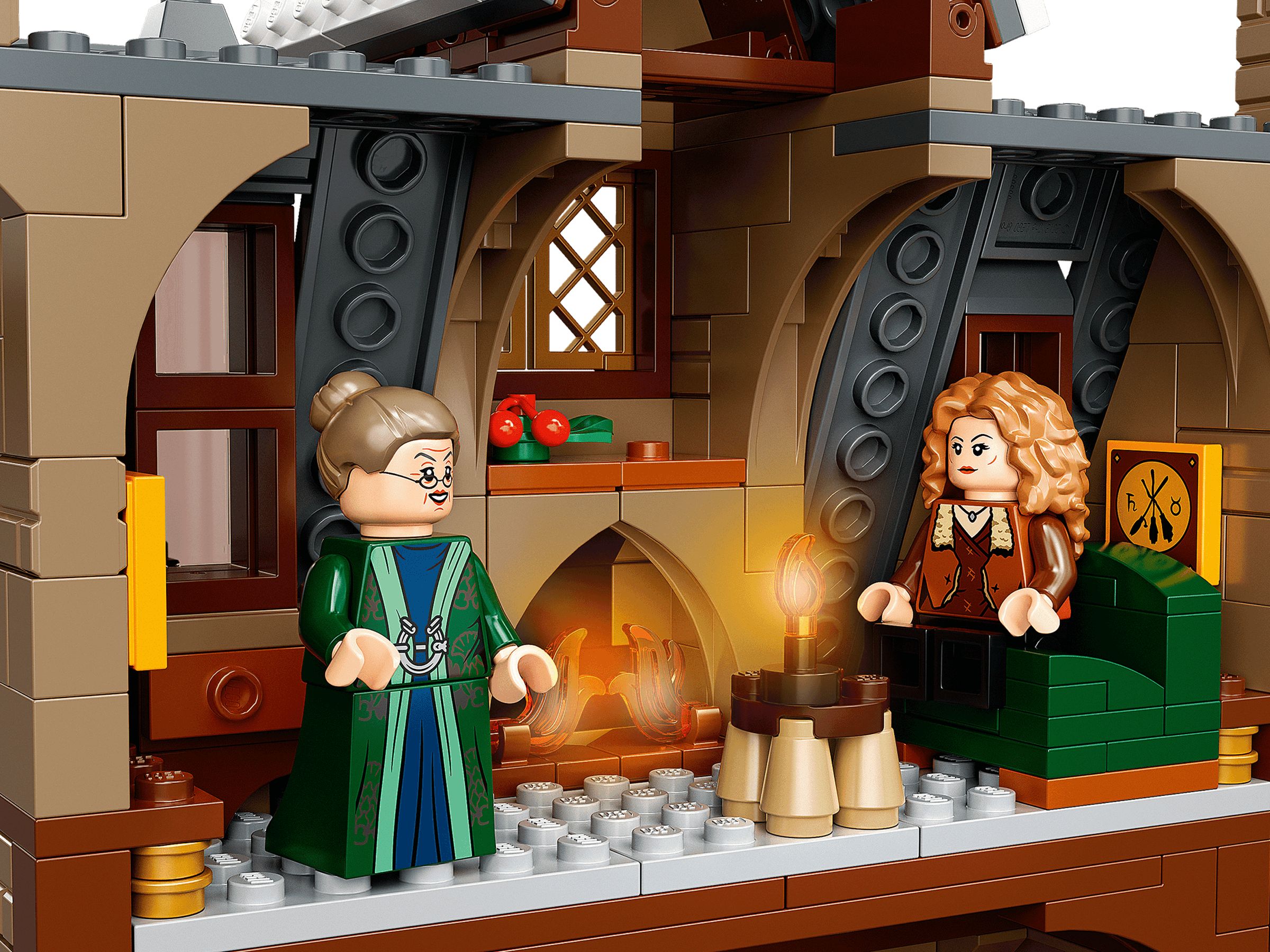 LEGO Harry Potter 76388 Besuch in Hogsmeade™ LEGO_76388_alt6.jpg