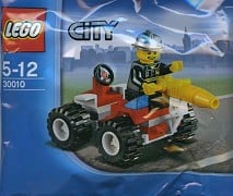 LEGO City 30010 Feuerwehrmann mit Feuerwehrauto