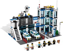 LEGO City 7498 Polizeistation
