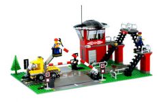 LEGO World City 10128 Bahnübergang mit Schienenfahrzeug