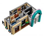 LEGO 10260 - Bild 6