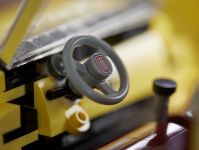 LEGO Advanced Models 10271 gelber Fiat 500 LEGO_10271_CREATOR_EXPERTS_FIAT500_1HY20_14.jpg