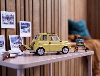 LEGO Advanced Models 10271 gelber Fiat 500 LEGO_10271_CREATOR_EXPERTS_FIAT500_1HY20_GIF_04.jpg