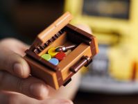 LEGO Advanced Models 10271 gelber Fiat 500 LEGO_10271_alt7.jpg