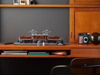 LEGO 10277 - Bild 5