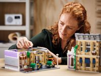 LEGO Advanced Models 10278 Polizeistation LEGO_10278_alt19.jpg