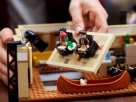 LEGO 10292 - Bild 20