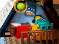 LEGO 10293 - Bild 8