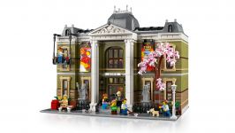 LEGO 10326 - Detailansicht 1
