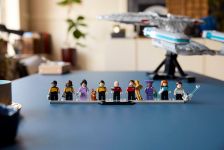 LEGO Advanced Models 10356 Star Trek: U.S.S. Enterprise NCC-1701-D™ LEGO_10356_Lifestyle_Build_08_en-gb.jpg