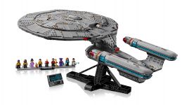 LEGO Advanced Models 10356 Star Trek: U.S.S. Enterprise NCC-1701-D™ LEGO_10356_WEB_SEC03_NOBG_en-gb.jpg