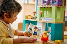 LEGO Duplo 10470 Modernes Familienhaus mit Figuren – 3-in-1-Set LEGO_10470_Lifestyle_cons_2_en-gb.jpg