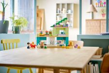 LEGO Duplo 10470 Modernes Familienhaus mit Figuren – 3-in-1-Set LEGO_10470_Lifestyle_envr_en-gb.jpg