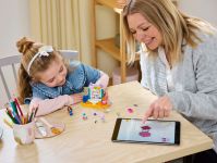 LEGO Gabbys Puppenhaus 10795 Bastelspaß mit Baby Box LEGO_10795_Lifestyle.jpg